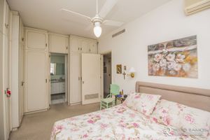 Image 11 - 165577