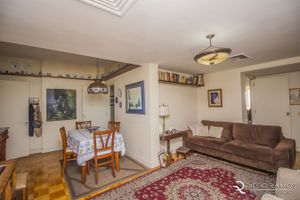 Image 17 - 165577