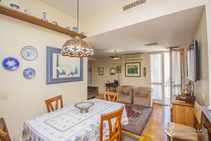 Image 19 - 165577