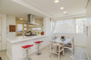 Image 14 - 165776