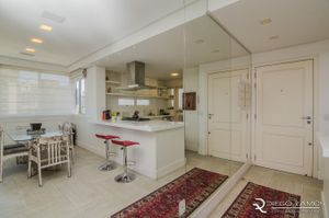 Image 17 - 165776