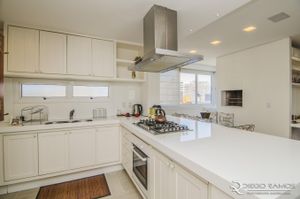 Image 19 - 165776