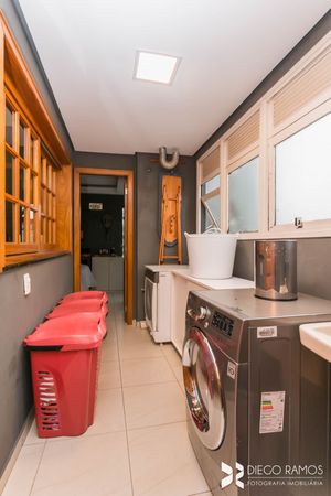 Image 38 - 165782