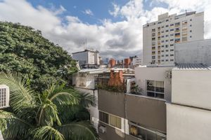 Image 17 - 166005