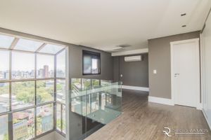 Image 8 - 166320