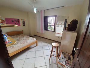 Image 8 - 166411