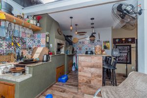 Image 27 - 166584