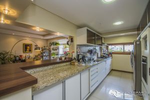 Image 6 - 166695