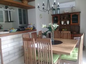 Image 1 - 167067