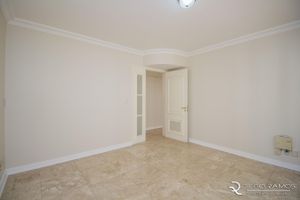 Image 7 - 167640