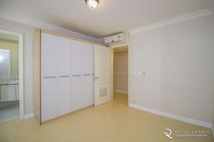 Image 11 - 167640