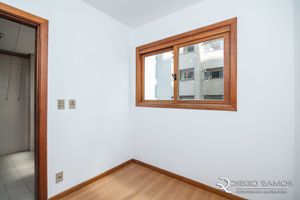 Image 17 - 167815