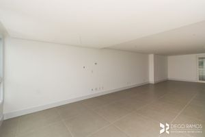 Image 48 - 168740