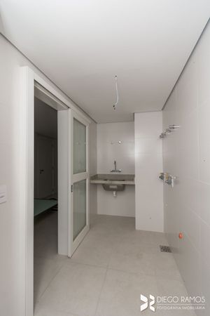 Image 79 - 168740