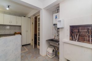 Image 24 - 168977