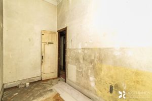 Image 10 - 169396