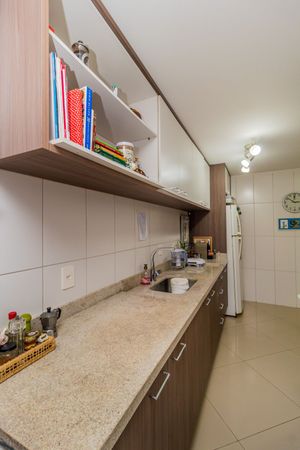 Image 19 - 169582