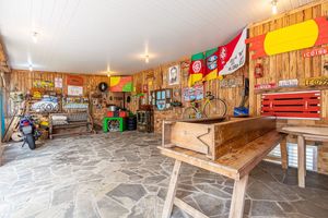 Image 35 - 169895