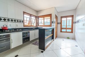 Image 10 - 169895