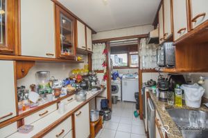 Image 19 - 170465