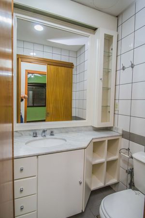Image 17 - 171162