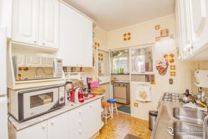 Image 20 - 172925