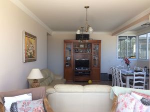 Image 14 - 173000