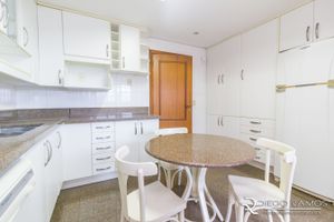 Image 31 - 173737