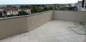 Image 15 - 174030