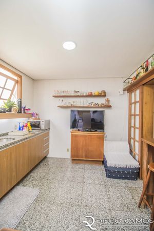 Image 10 - 174144