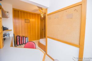 Image 40 - 174358