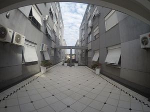 Image 17 - 174722