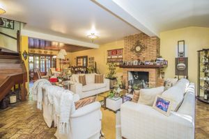 Image 4 - 174953