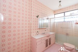 Image 8 - 174997