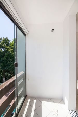 Image 3 - 175429