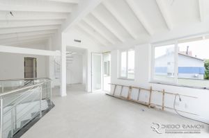 Image 39 - 175460