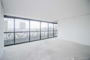 Image 38 - 175652