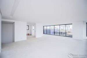 Image 67 - 175652