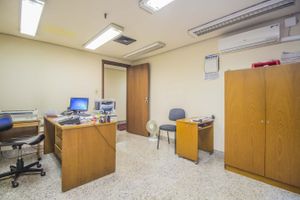 Image 17 - 176017