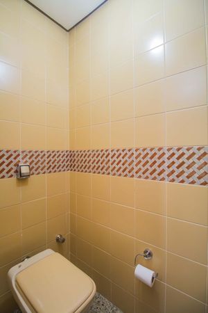 Image 19 - 176017