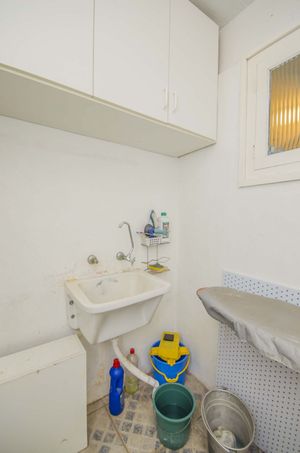 Image 34 - 176070