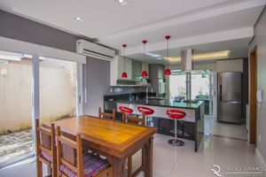 Image 10 - 176217