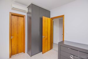Image 28 - 176217