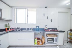 Image 32 - 176227