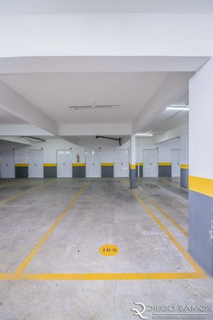 Image 37 - 176227