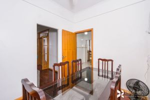 Image 4 - 176302