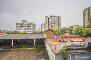 Image 13 - 176305