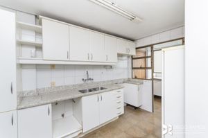Image 18 - 176615
