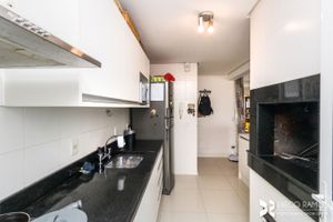 Image 19 - 176999