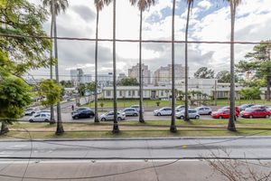 Image 6 - 177860